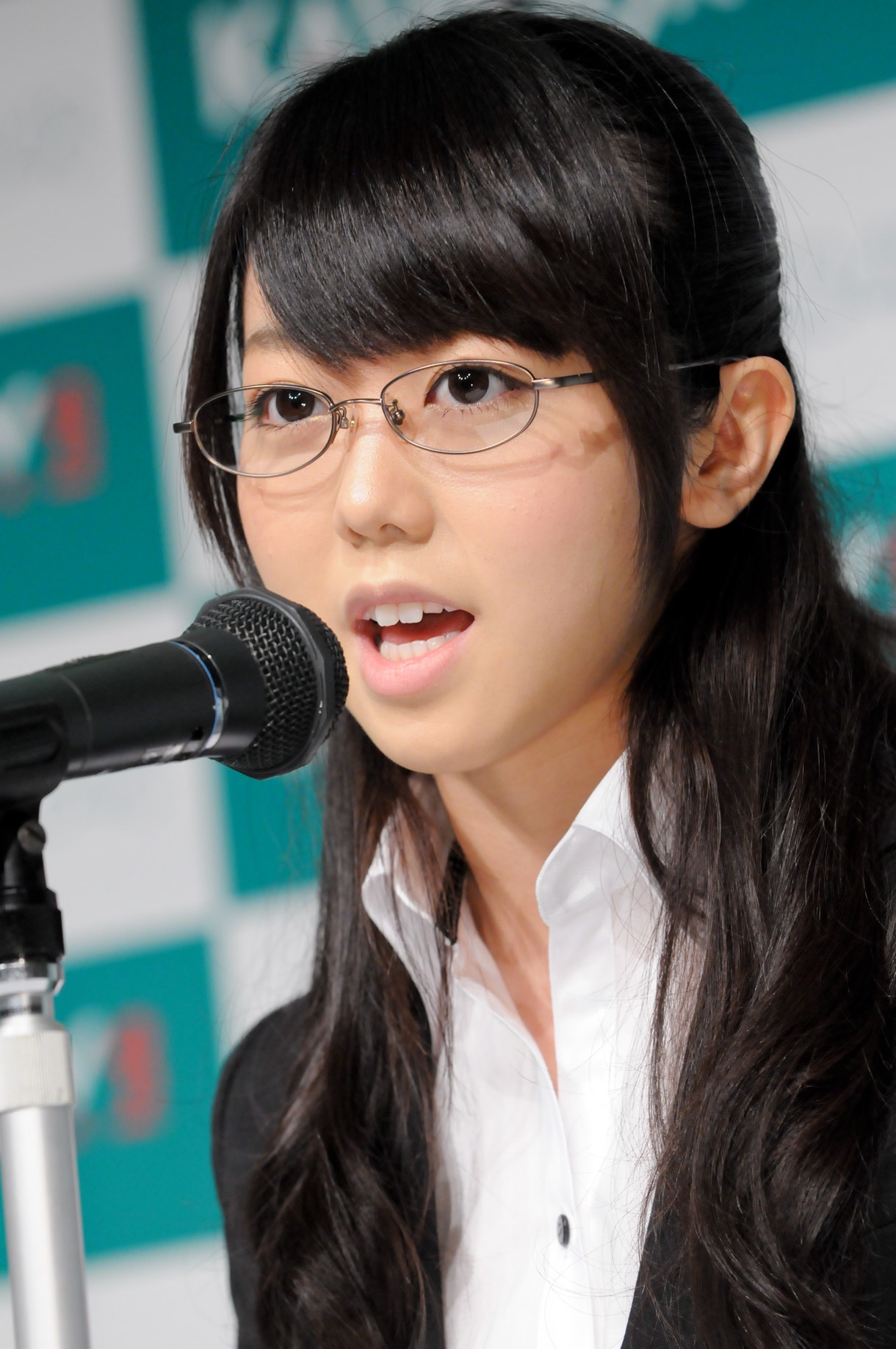 峯岸みなみ
