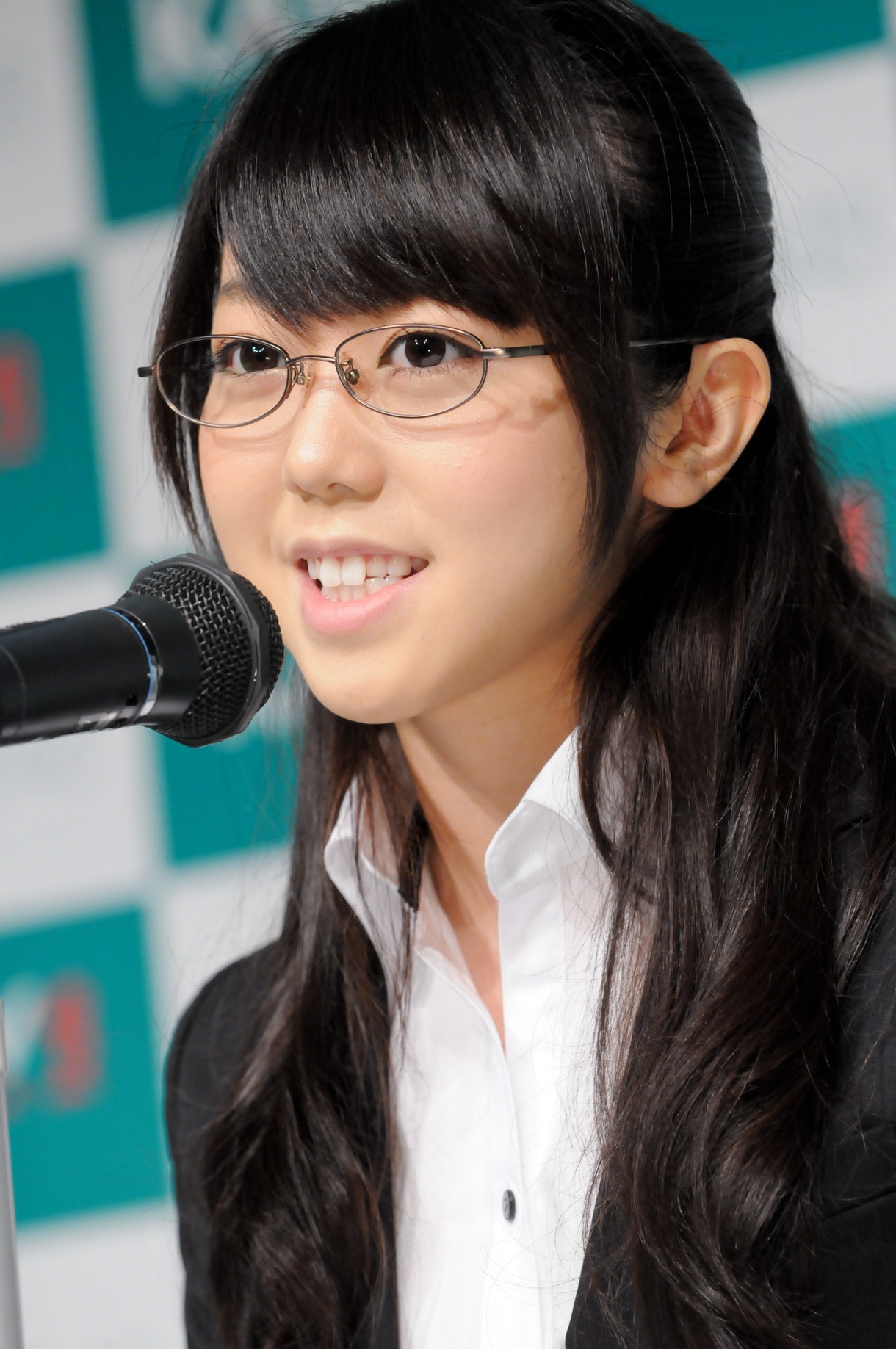 峯岸みなみ