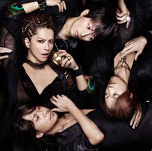 L'Arc-en-Cielのニューシングル「X X X」初回限定盤ジャケット。