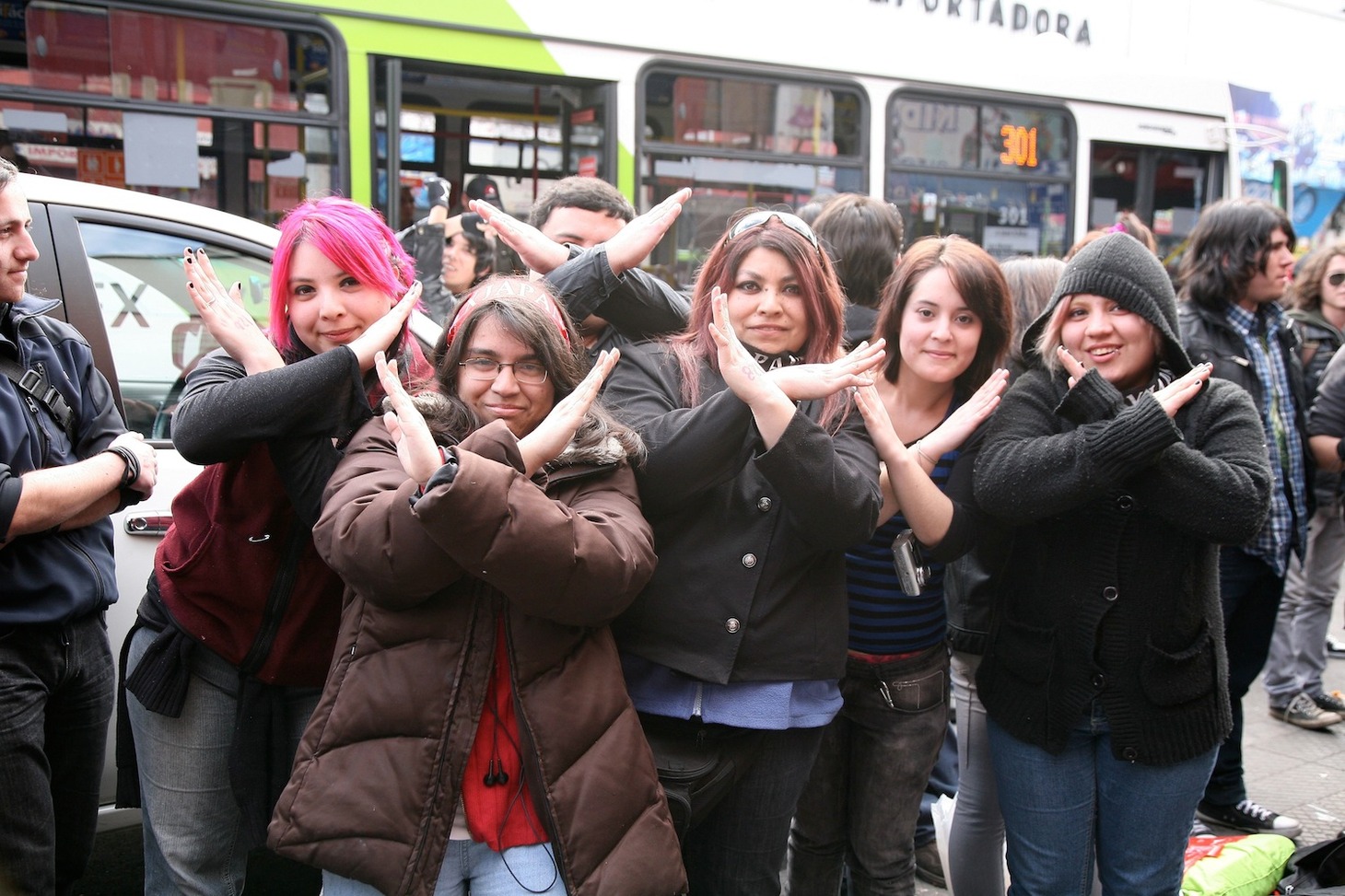 X JAPANチリ公演が行われたTeatro Caupolican周辺の様子。