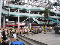 「mihimalight」発売記念イベントの模様。