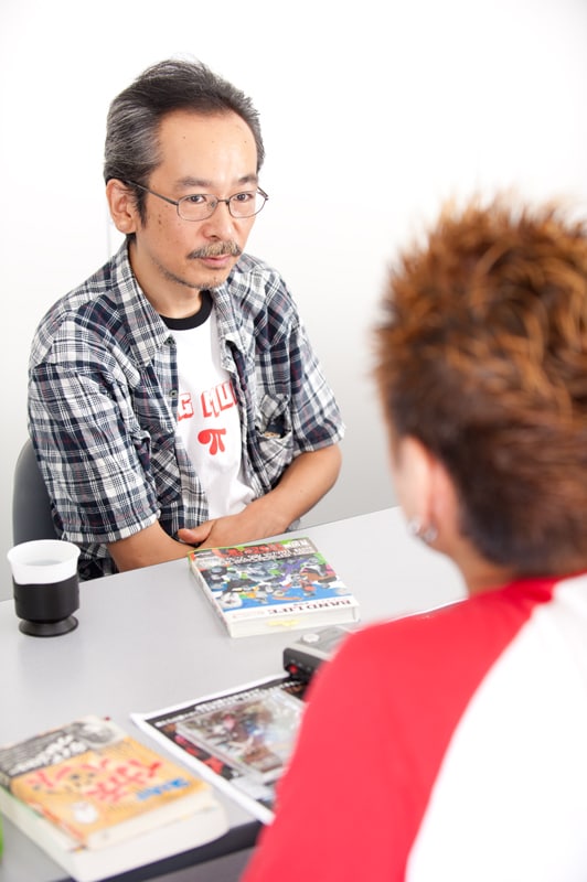 和嶋慎治（左）と吉田豪（右）。