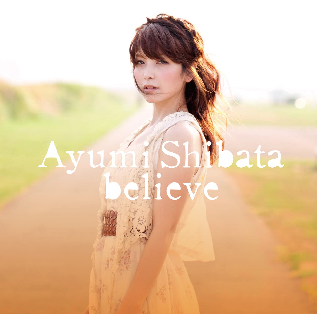 写真はシングル「believe」通常盤ジャケット。