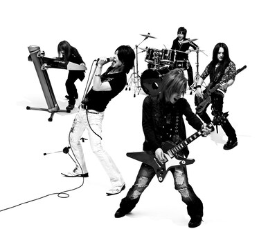 GALNERYUS（小野正利は左から2番目）