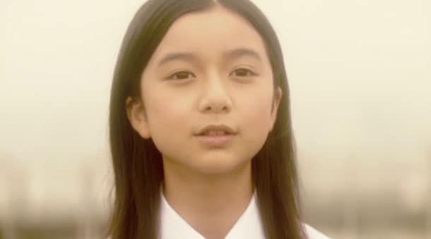 「スターとライン」ビデオクリップのワンシーン。