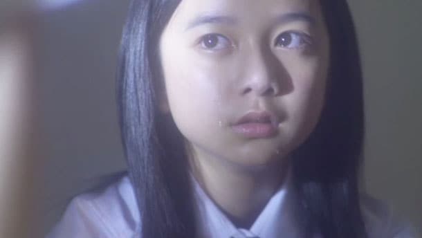 「スターとライン」ビデオクリップのワンシーン。