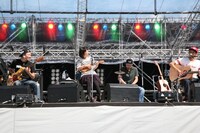 10-FEETとつじあやの。