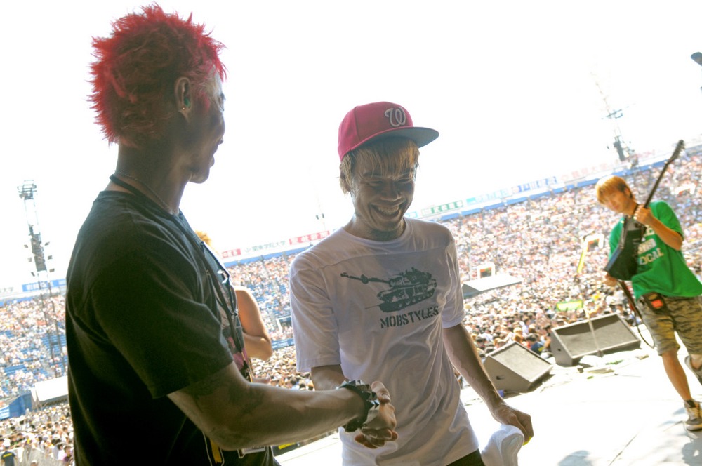 10-FEET（写真：【H.and.A】） (C)AIR JAM 2011