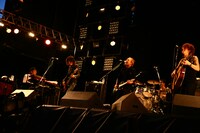 the HIATUS（写真：Rui Hashimoto (SOUND SHOOTER)） (C)AIR JAM 2011