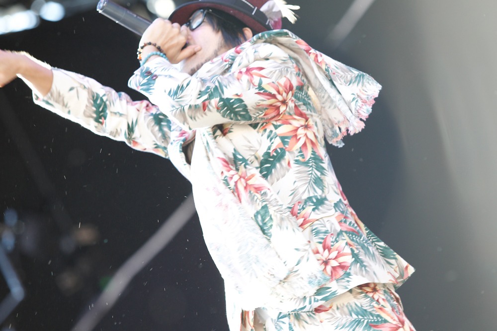 LOW IQ 01 & MASTER LOW（写真：Tsukasa Miyoshi） (C)AIR JAM 2011