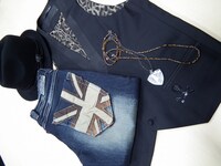 INORANのブランド「INRN」のロックテイストあふれるオリジナルアイテム。