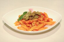 柏木由紀の黒豚の情熱パスタ