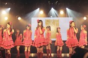 「ラムネの飲み方」を歌唱するSKE48チームKII。