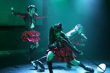 M-5「クロス」より。 (C)AKS/PYP 素材提供：SKE48運営事務局