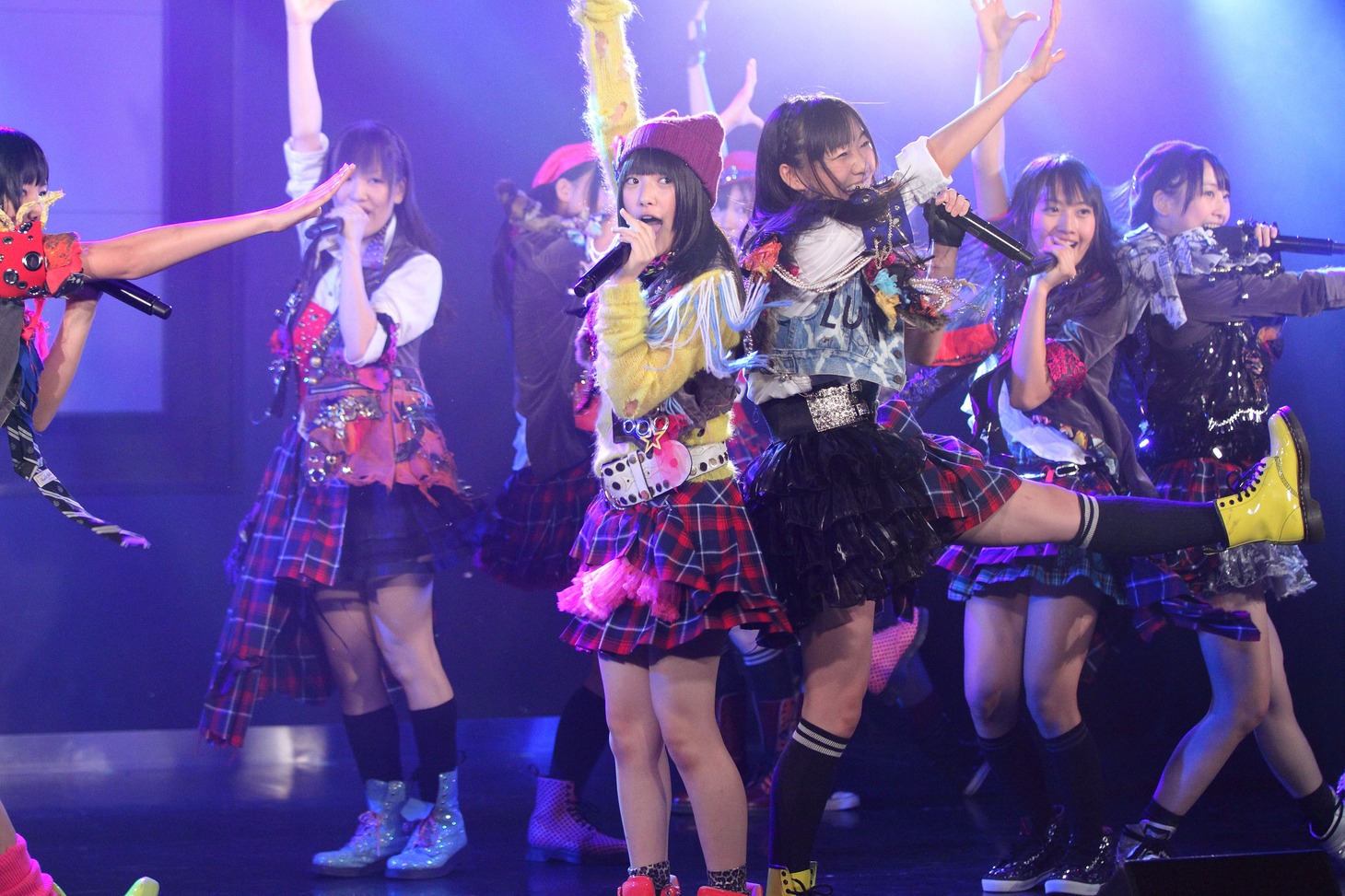 新曲「オキドキ」を披露するSKE48選抜メンバー。 (C)AKS/PYP