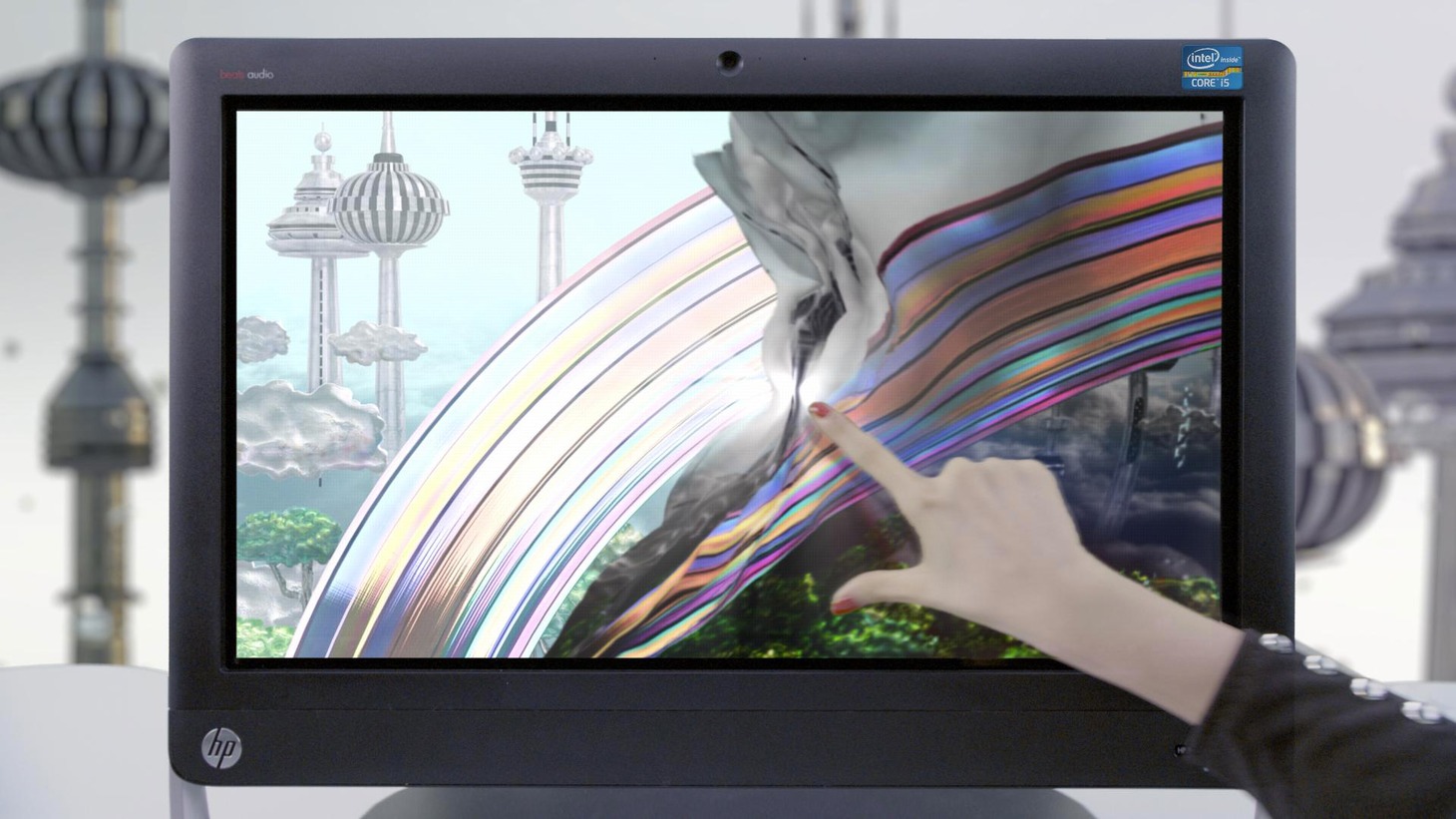 写真は「HPサポートエンジェルNEXT タッチ篇」の1シーン。