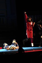 倉垣翼選手 vs 松井玲奈の様子。