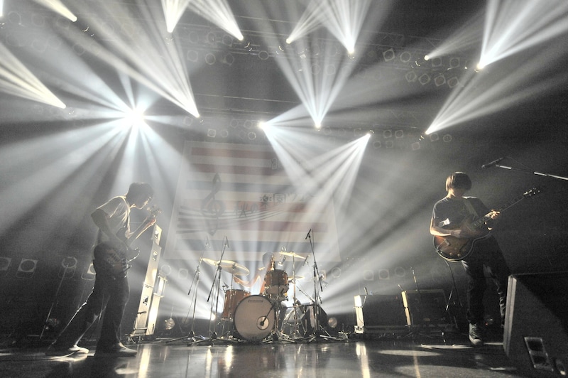 写真は開催中の「秋の楽園ツアー」の模様。