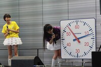 写真は昨年10月に東京・ベルサール秋葉原にて実施された「独占！ももクノ60分 vol.1」の様子。