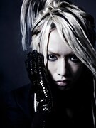 「ROCK AND READ」第38号に掲載されるAlice Nineのヒロトのグラビア写真。