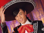 収録時の氷川きよし。