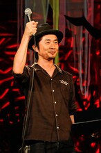 ピンク・レディー世代の増子直純。おニャン子クラブ全盛期は“完全にタチの悪い”学生だったが「夕やけニャンニャン」は必ず観ていたという（写真：釘野孝宏）。