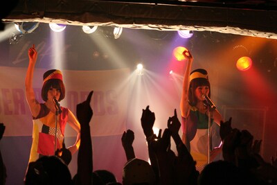 新宿LOFTに北欧の風を吹かせたバニラビーンズ。