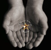 SunyaニューシングルはAZU提供曲のアンサーソング