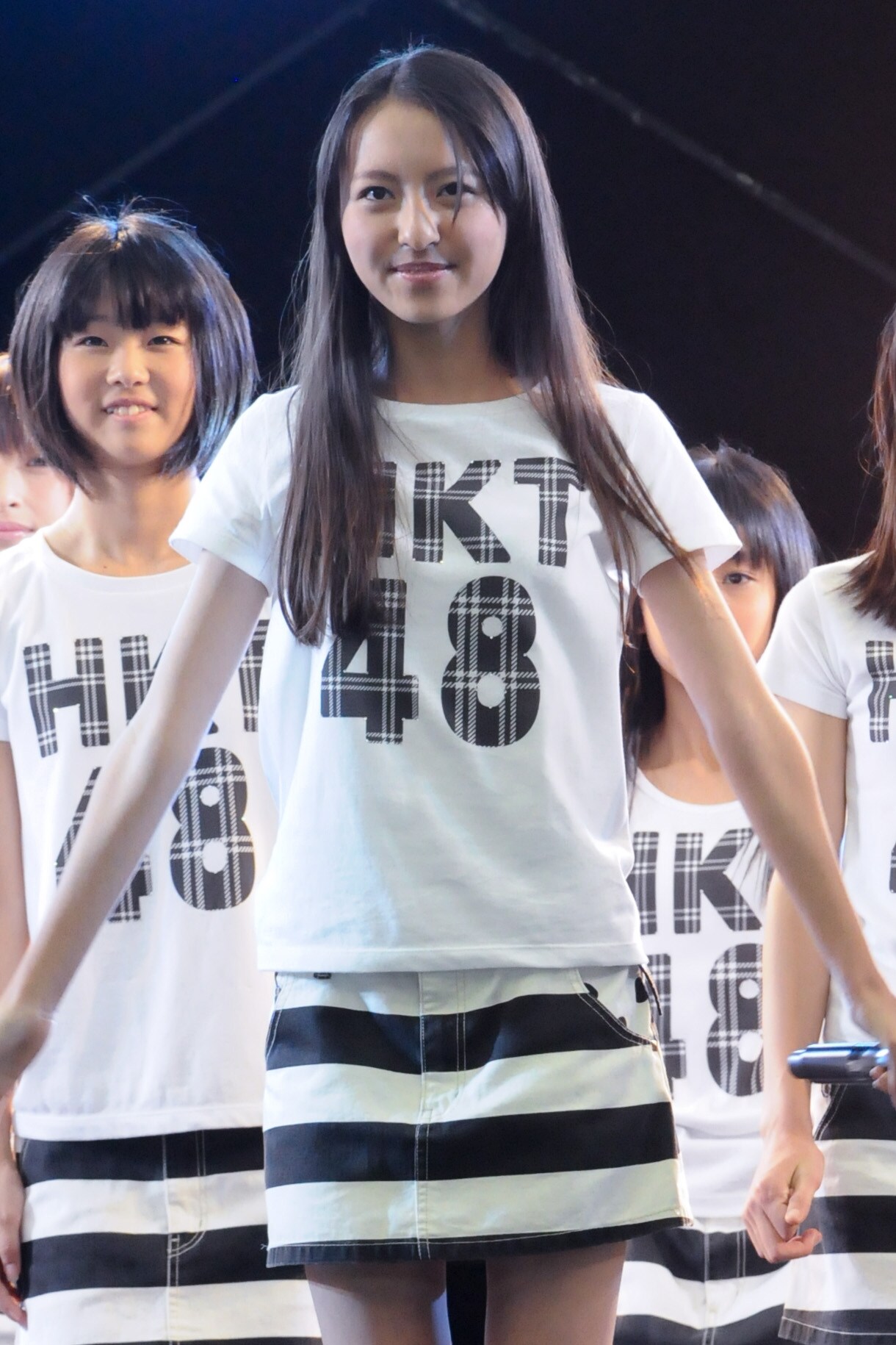 森保まどか - AKB48西武ドーム握手会イベントでHKT48初お披露目 [画像