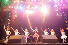 きゃりーぱみゅぱみゅ (C) V-ROCK FESTIVAL '11