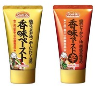 「Cook Do 香味ペースト」は通常の風味（写真左）のほか、辛みを強めた「香味ペースト [辛]」（右）も用意。