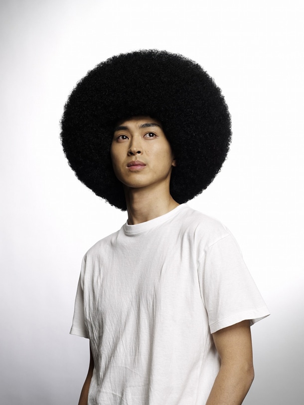 映画「アフロ田中」で松田翔太が演じる田中広。