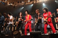 写真は「Golden Circle」10月25日公演でのアンコールセッションの様子。