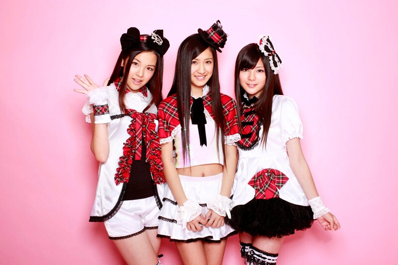 ChocoLe。写真左から玉川来夢、橋本楓、高橋胡桃。