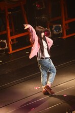 MGC「BEAMS」編。モデルは佐々木彩夏。