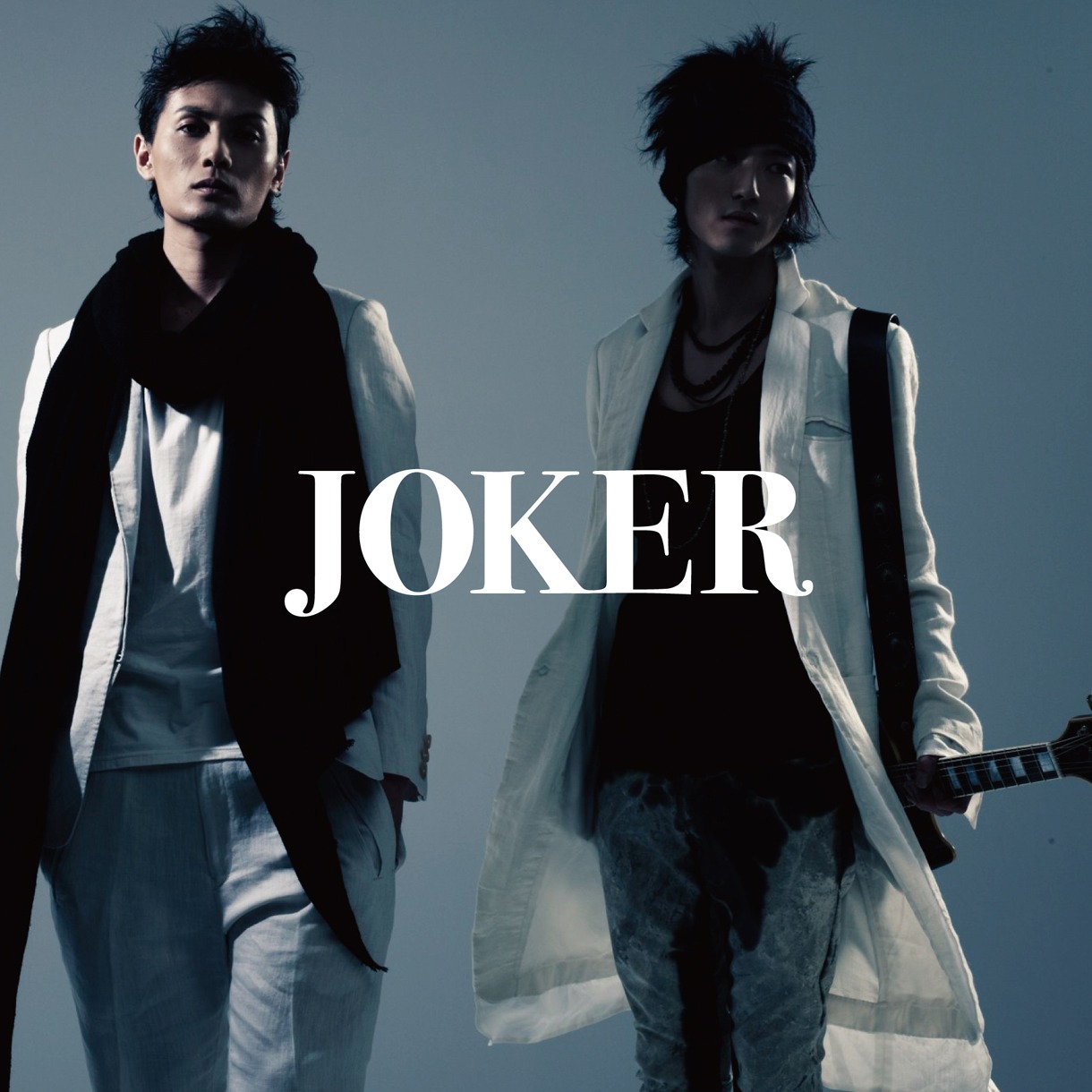 写真はJOKERのデビューシングル「No.1」CD+DVD 2ジャケット。