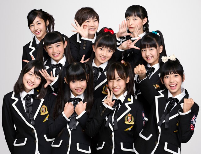 エビ中出席番号7番の星名美怜（写真中段中央）は明日11月2日に14歳の誕生日を迎える。