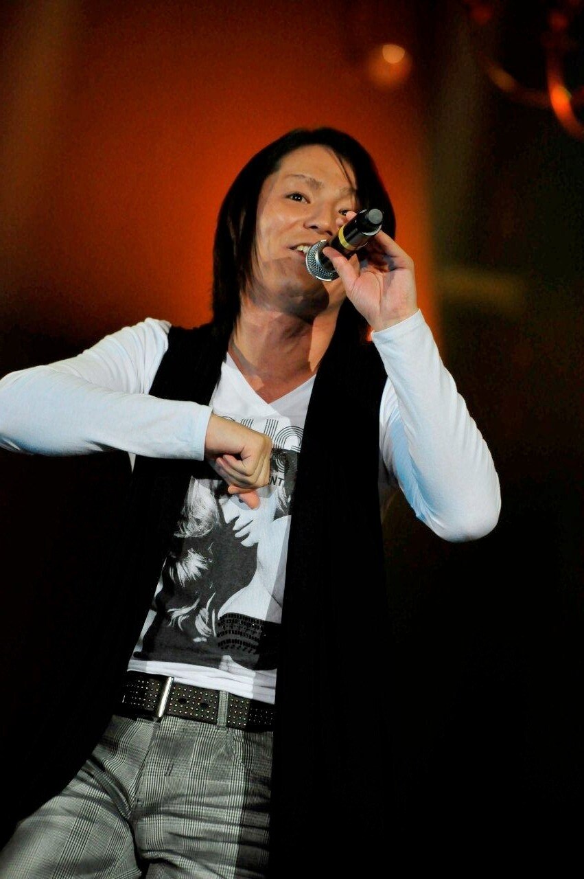 VAMPS HALLOWEEN PARTY 2011 パーカー VAMPS主宰の「HALLOWEEN PARTY 2011」オフィシャルツイッターが