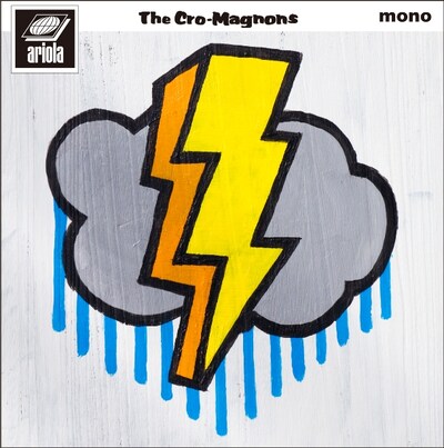 「雷雨決行」（写真はシングルジャケット）は2012年1月18日発売のニューアルバム「ACE ROCKER」にも収録される。