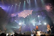 「HALLOWEEN PARTY 2011」神戸公演初日のアンコールセッションの様子。