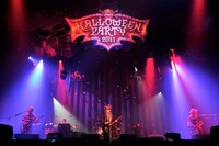 「HALLOWEEN PARTY 2011」神戸公演初日のVAMPS。