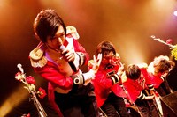 ザ・キャプテンズ（写真：佐々木宏幸）