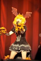 「HALLOWEEN PARTY 2011」神戸公演初日に出演した中川翔子。