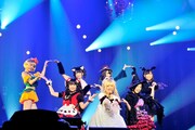 「HALLOWEEN PARTY 2011」神戸公演初日に出演した渡り廊下走り隊7。