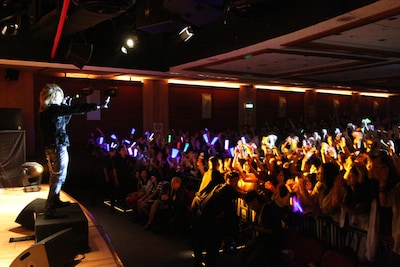 日本国内さながらの盛り上がりを見せた、ViViD初の香港ワンマンライブの様子。