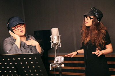 YURIとJUJUのレコーディング風景。