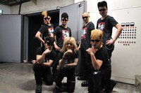 終演後の記念撮影。（撮影：小川舞）