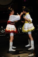 気合の足りない玉井にビンタで闘魂を注入する百田。