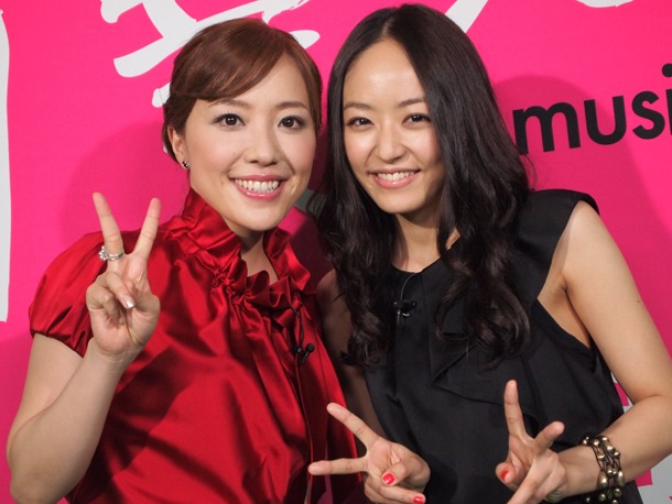 平原綾香（写真左）と井上真央（右）。