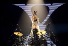 熱演でタイのファンを勇気付けたX JAPAN。